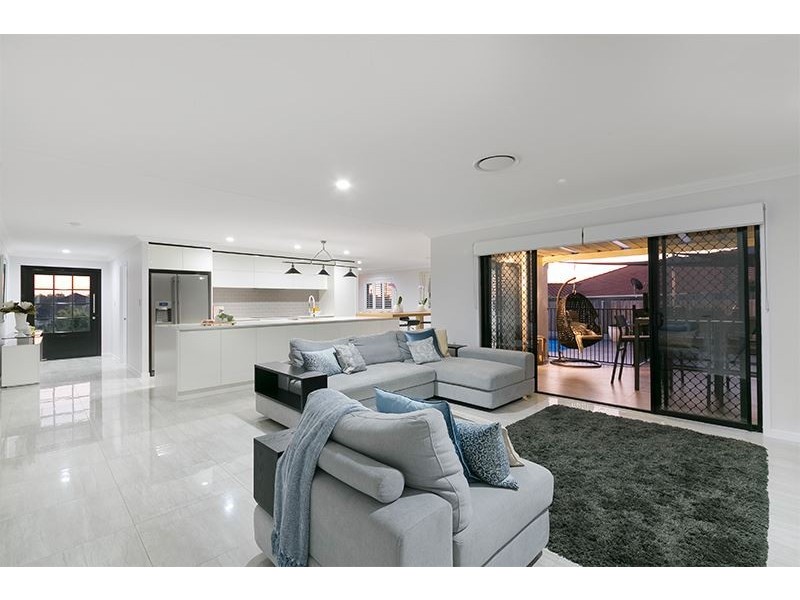 23 Underwood Street, Wakerley QLD 4154