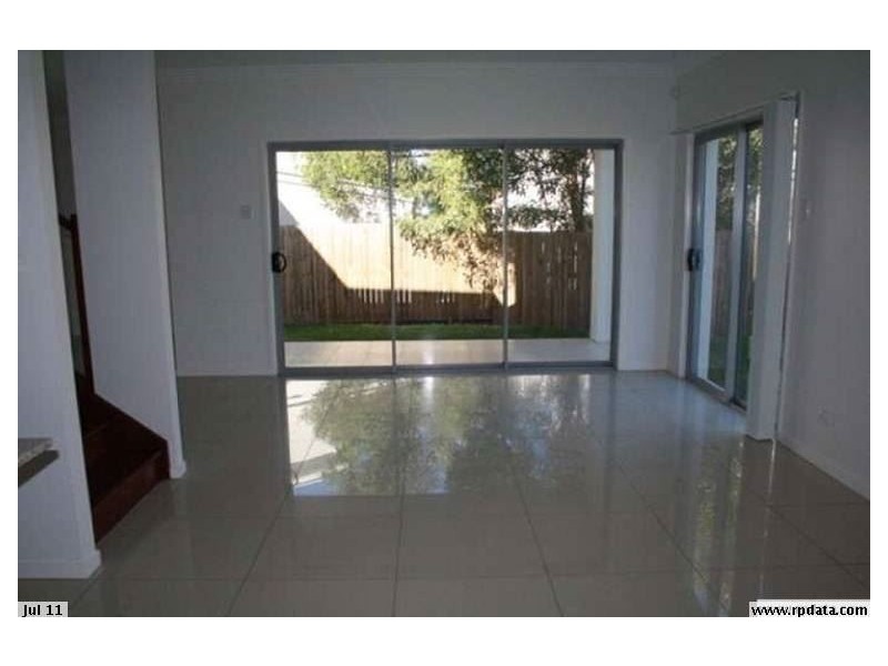 8 Glider Close, Wakerley QLD 4154