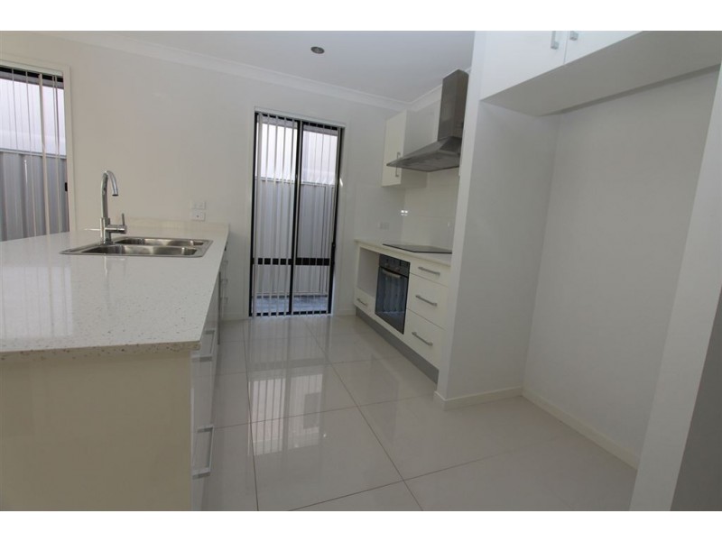 15 wassell Street, Wynnum QLD 4178