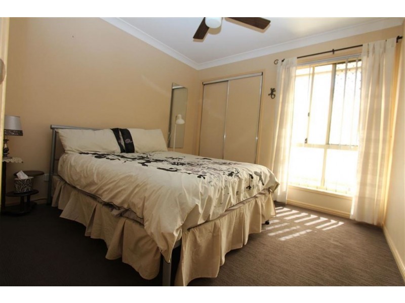 12 Manor Crescent, Wakerley QLD 4154