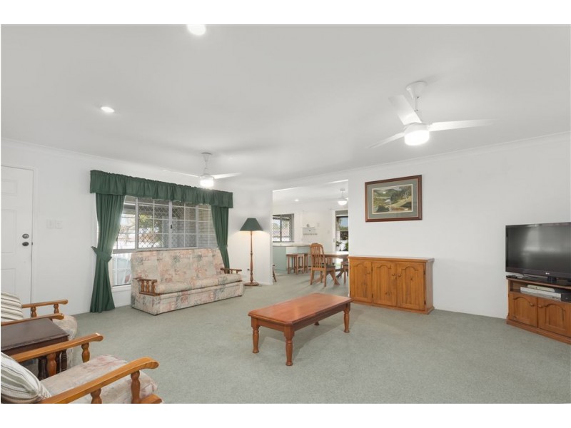 2 Cathben Court, Wynnum West QLD 4178