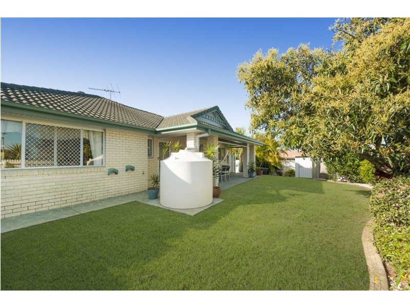 2 Cathben Court, Wynnum West QLD 4178