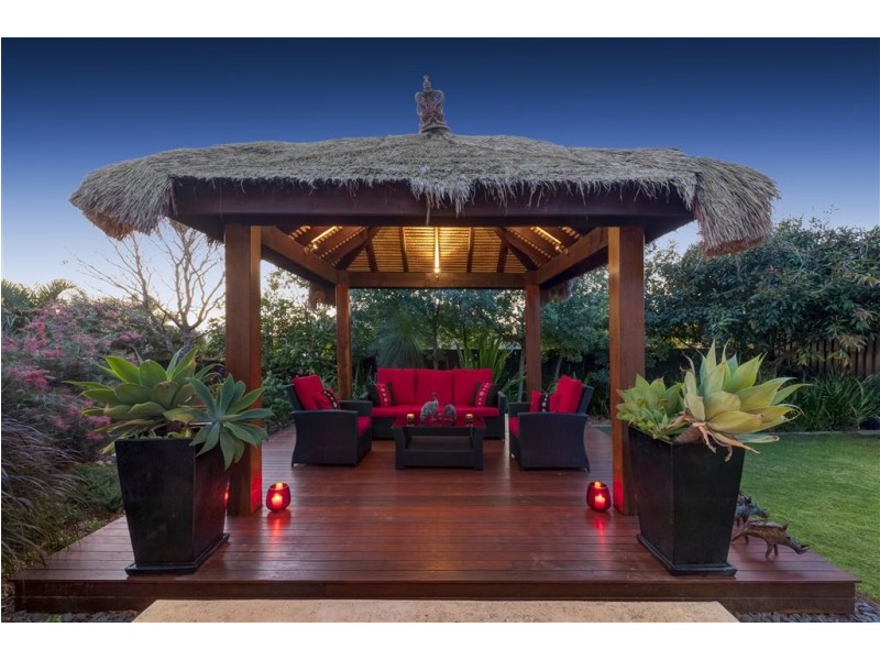 25 Warren Street, Wakerley QLD 4154