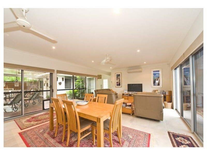 22 Torrens Crescent, Wakerley QLD 4154