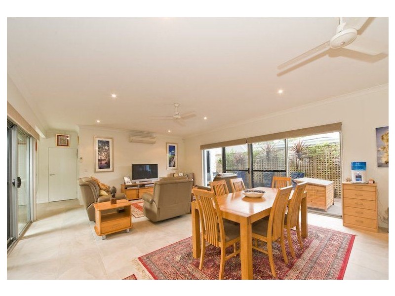 22 Torrens Crescent, Wakerley QLD 4154