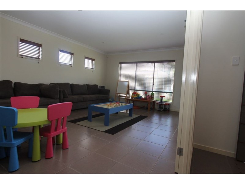 14 Paperbark Place, Wakerley QLD 4154