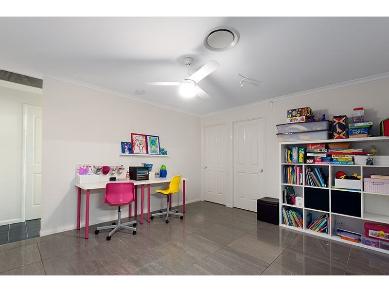 42 Lachlan Drive, Wakerley QLD 4154