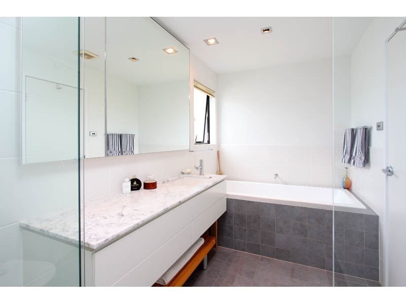 6 Ebb Court, Bulimba QLD 4171