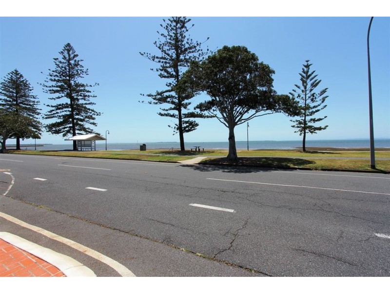 14 Berrima Street, Wynnum QLD 4178