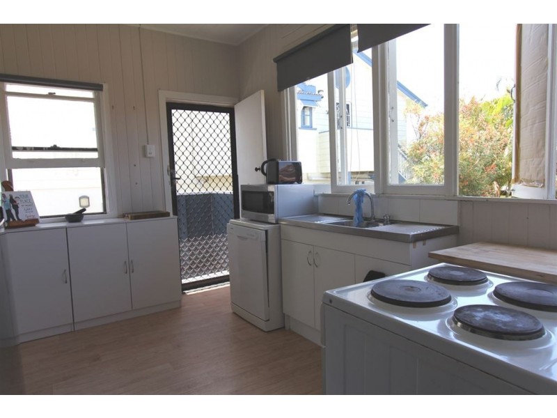 14 Berrima Street, Wynnum QLD 4178