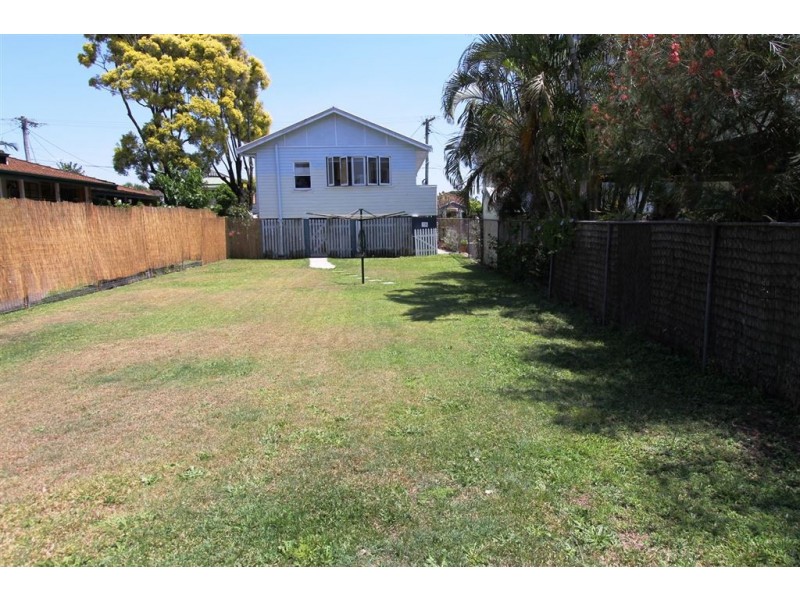 14 Berrima Street, Wynnum QLD 4178
