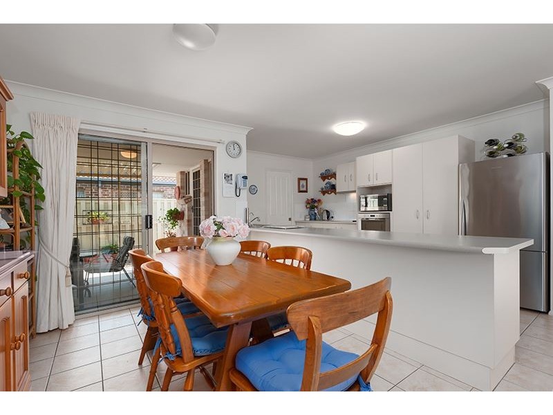 2 Isaacs Way, Wakerley QLD 4154