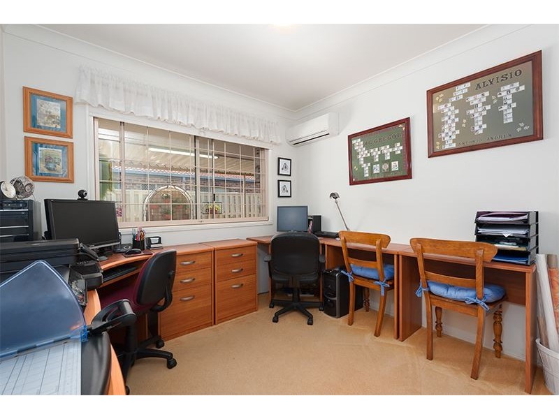 2 Isaacs Way, Wakerley QLD 4154