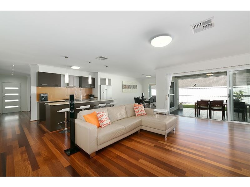 11 McMullan Close, Gumdale QLD 4154