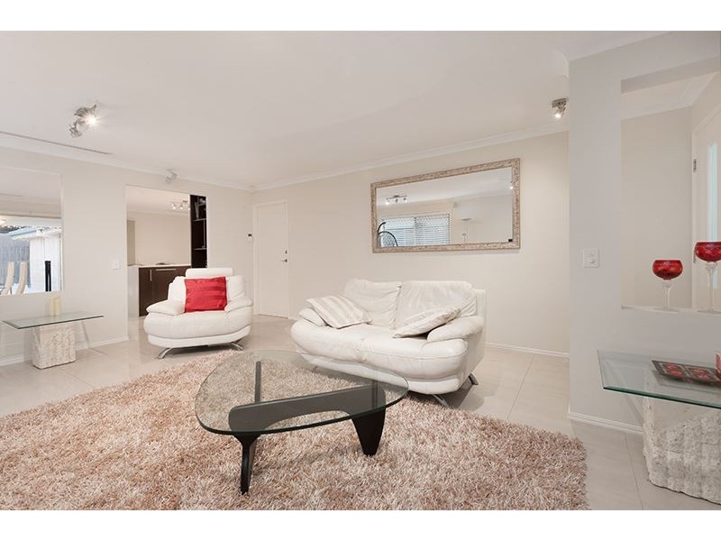 44 School Road, Wynnum West QLD 4178