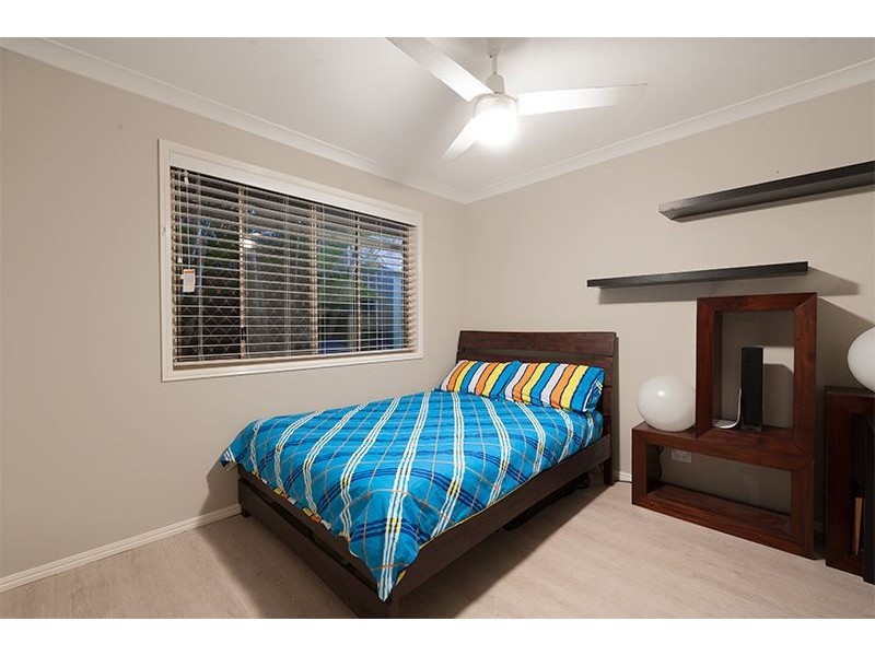 44 School Road, Wynnum West QLD 4178