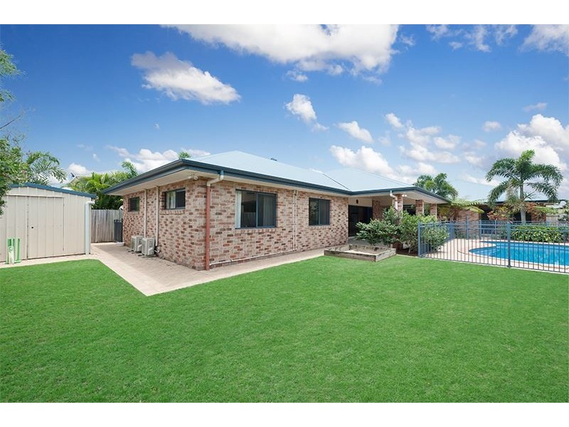 7 Fennessy Close, Wakerley QLD 4154