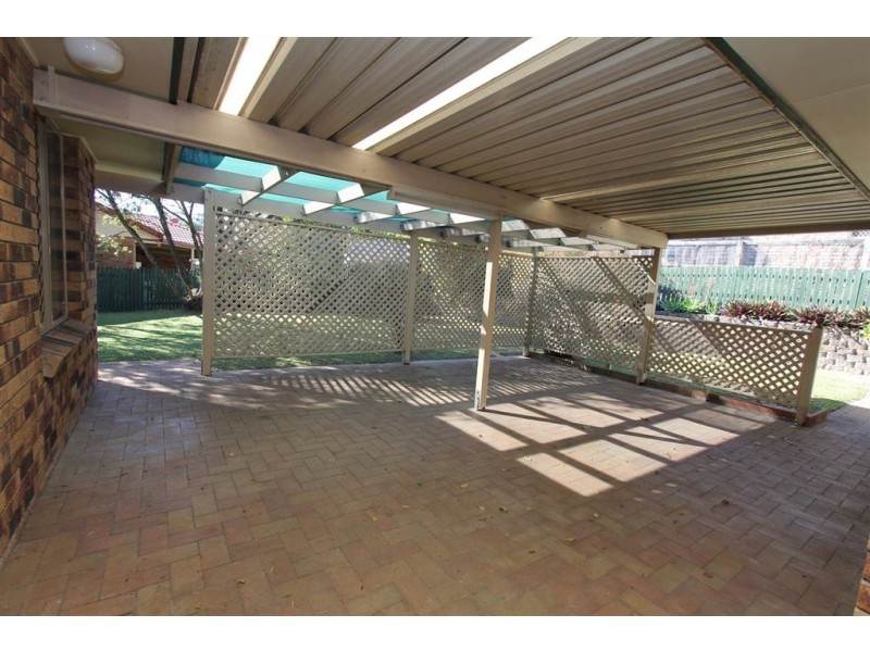 32 Plaza Street, Wynnum West QLD 4178