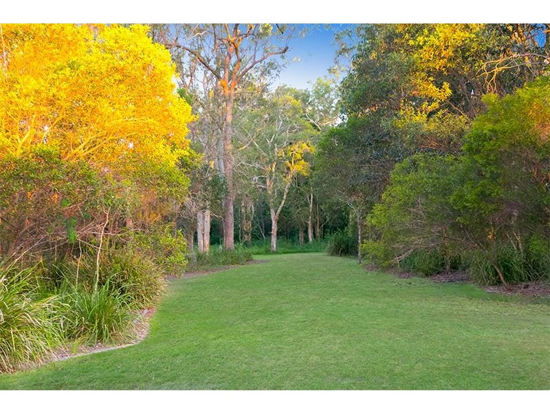 8 Glider Close, Wakerley QLD 4154