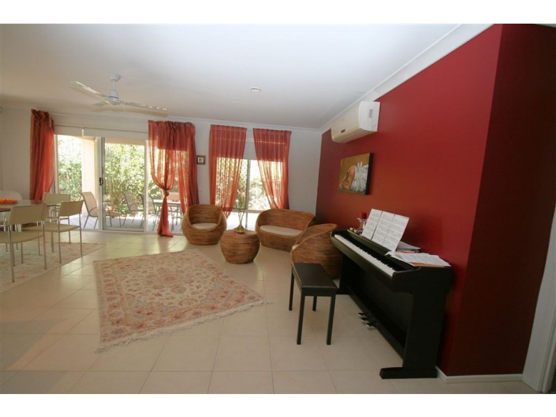 23 Lachlan Drive, Wakerley QLD 4154