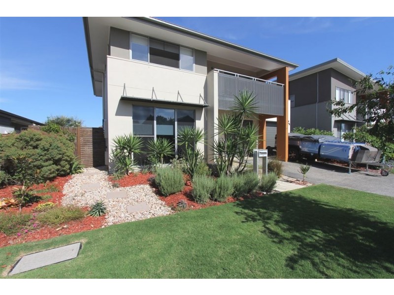 37 Brook Street, Wakerley QLD 4154