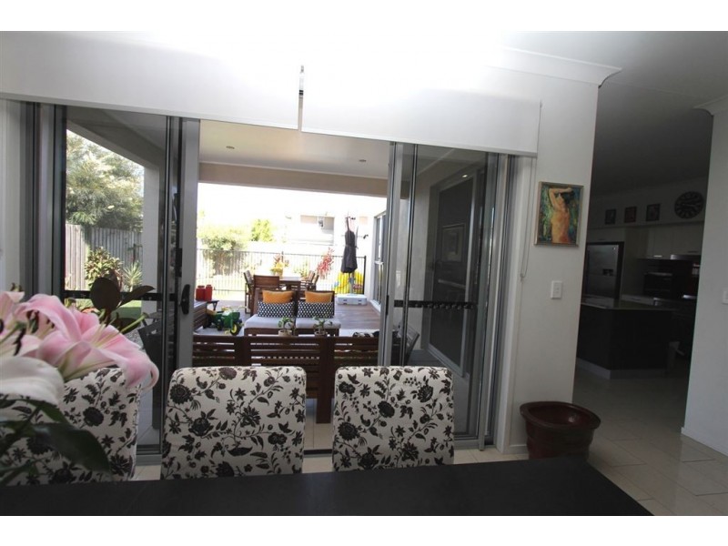 37 Brook Street, Wakerley QLD 4154