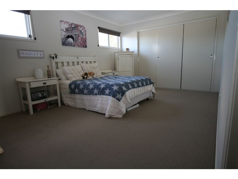 15 Tall Trees Cct, Wakerley QLD 4154