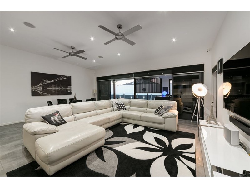 6 Habitat Drive, Wakerley QLD 4154