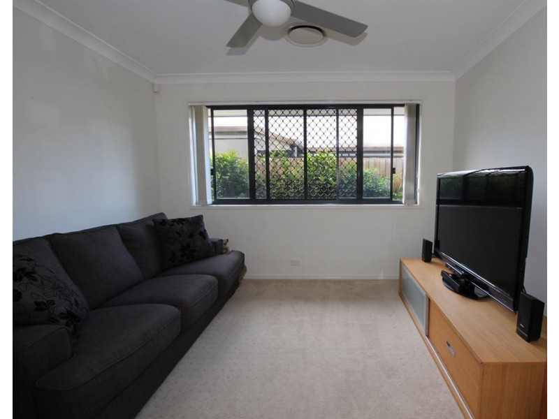 18 Saltburn Place, Wakerley QLD 4154