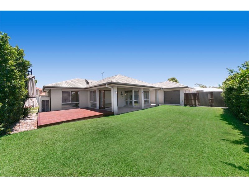 4 Paperbark Close, Wakerley QLD 4154