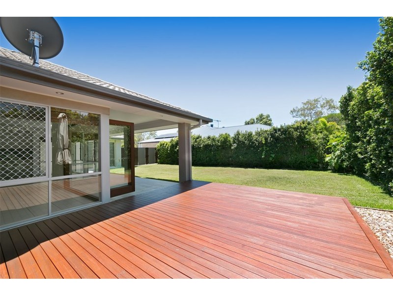 4 Paperbark Close, Wakerley QLD 4154