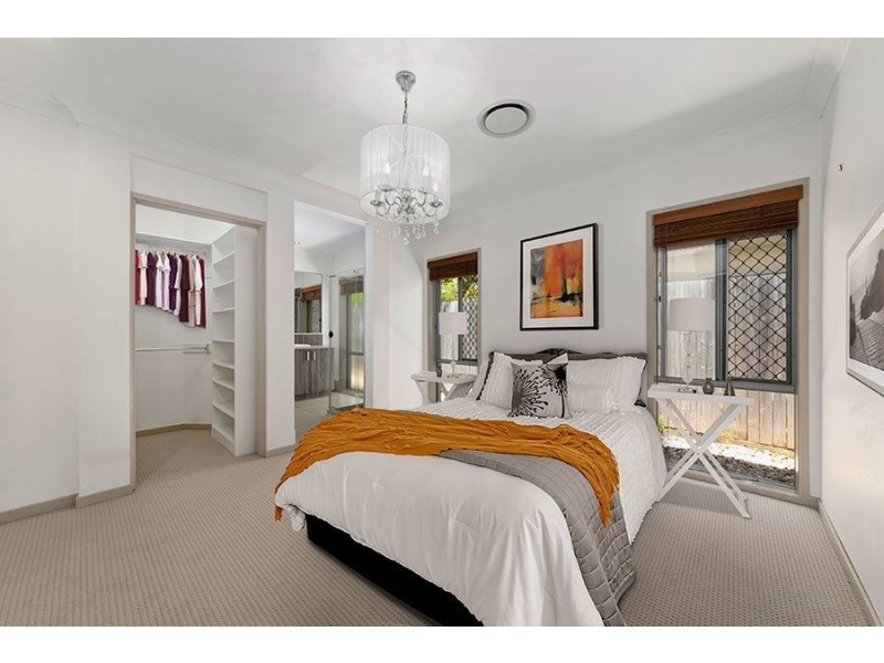 4 Paperbark Close, Wakerley QLD 4154