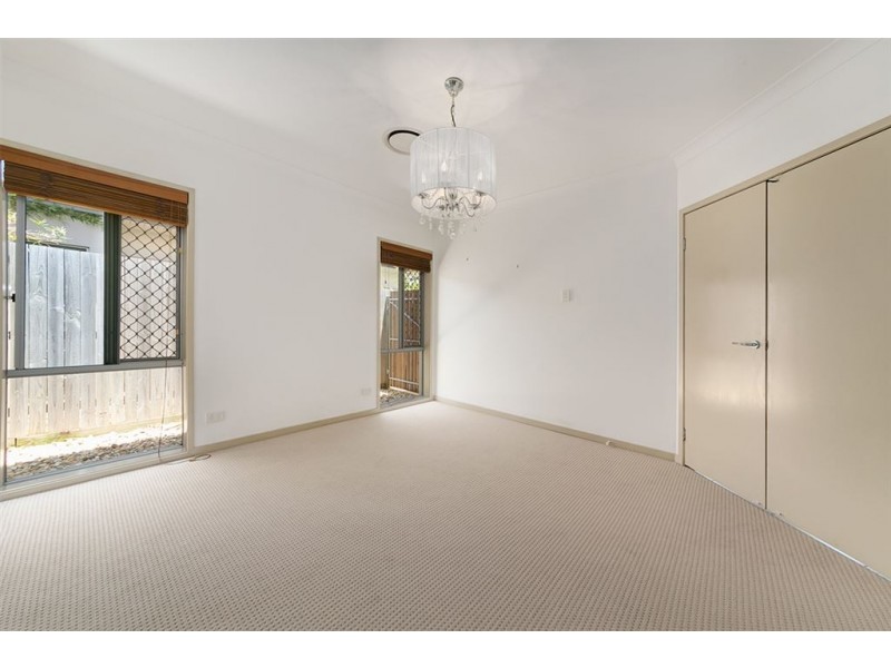4 Paperbark Close, Wakerley QLD 4154