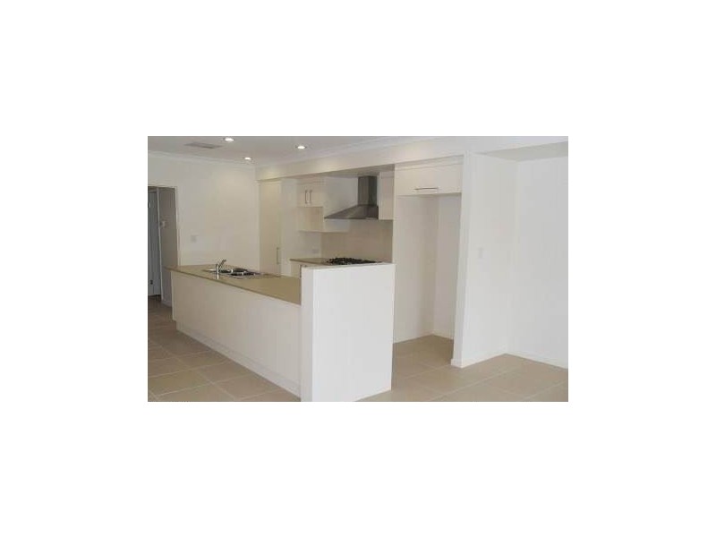 27 Bailey Street, Wakerley QLD 4154