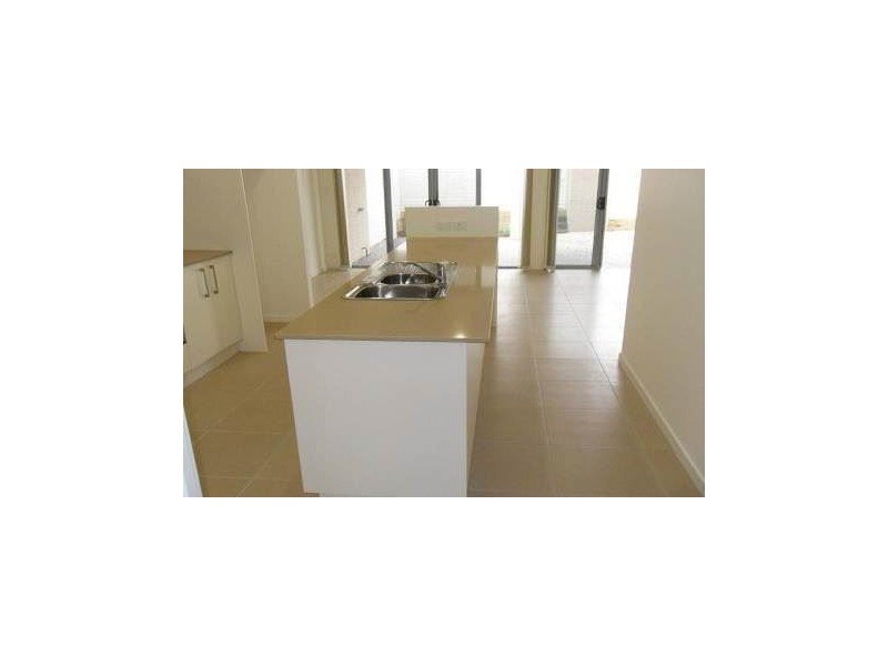 27 Bailey Street, Wakerley QLD 4154