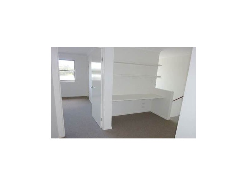 27 Bailey Street, Wakerley QLD 4154