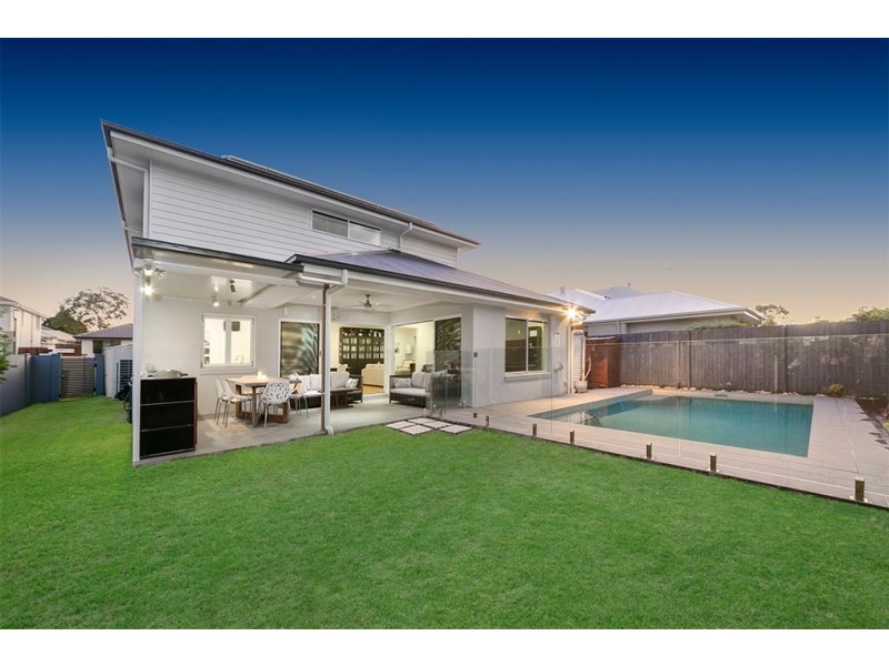 77 Foxwood Circuit, Wakerley QLD 4154