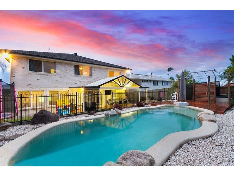 35 Underwood Street, Wakerley QLD 4154