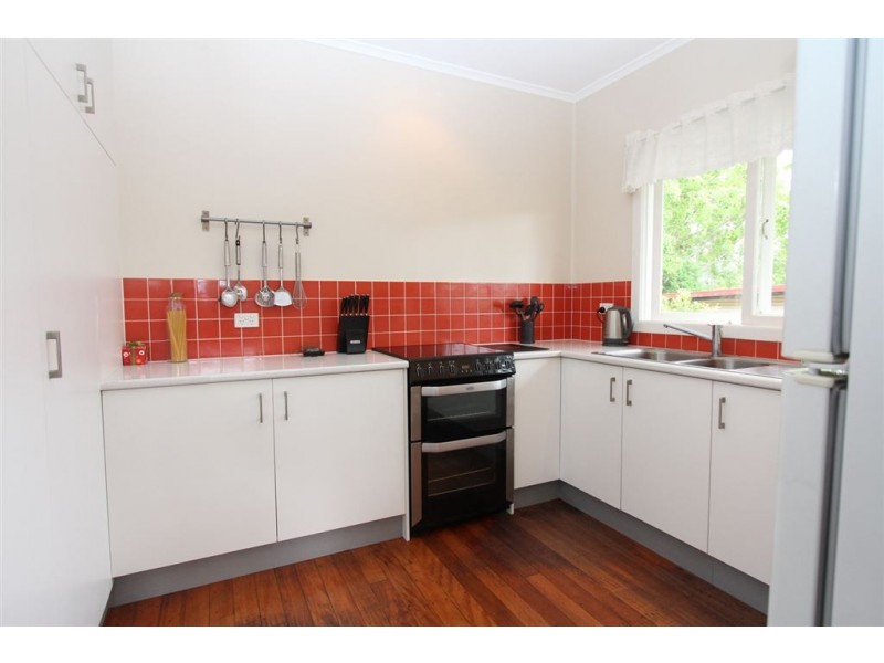 1654 Creek Road, Carina QLD 4152