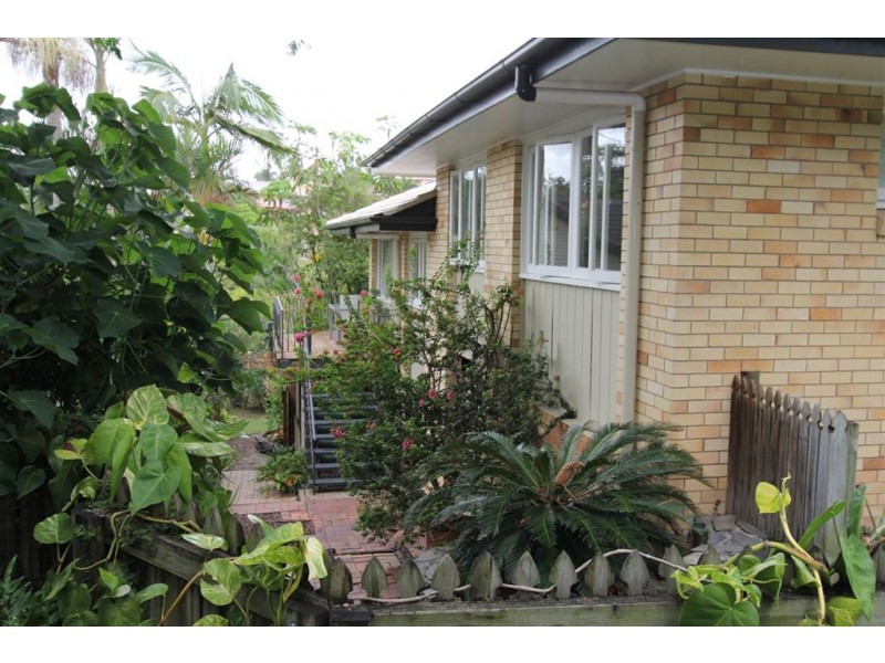 1654 Creek Road, Carina QLD 4152