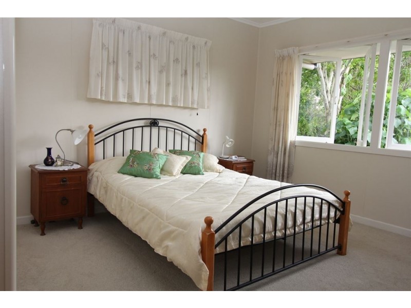 1654 Creek Road, Carina QLD 4152