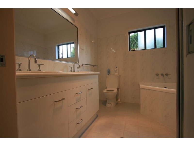 26 Willis Street, Wakerley QLD 4154