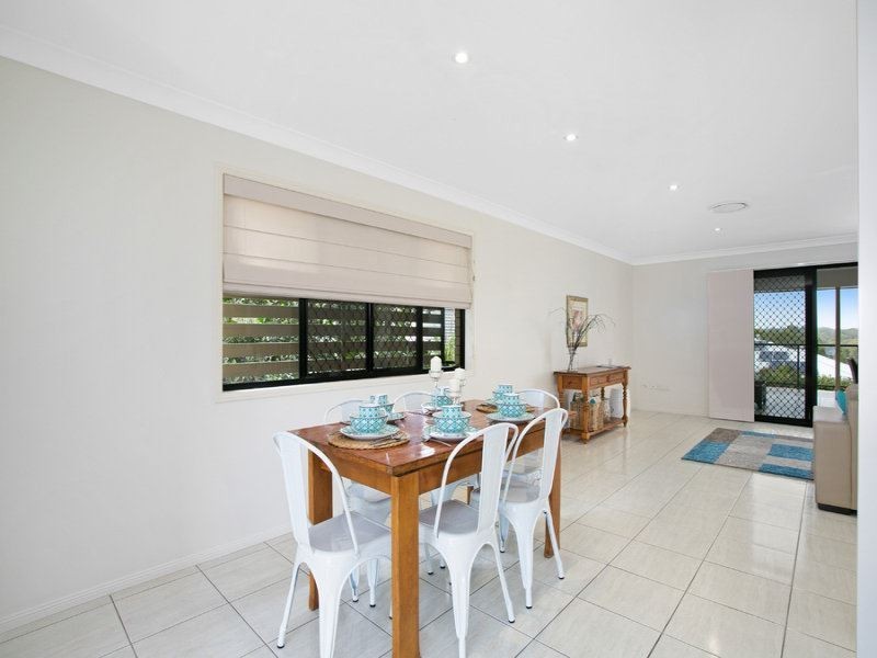 12 Hayes Street, Wakerley QLD 4154