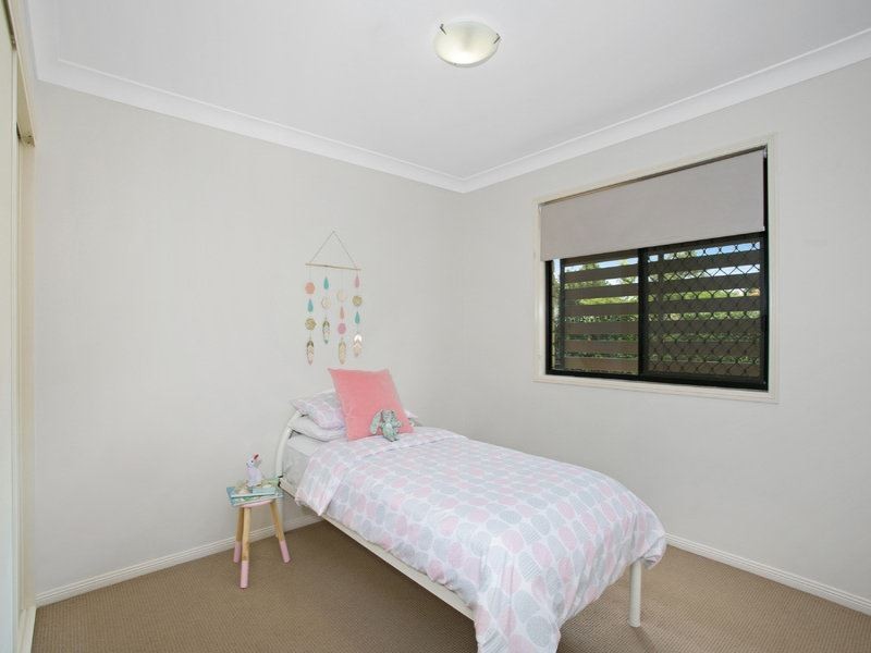 12 Hayes Street, Wakerley QLD 4154