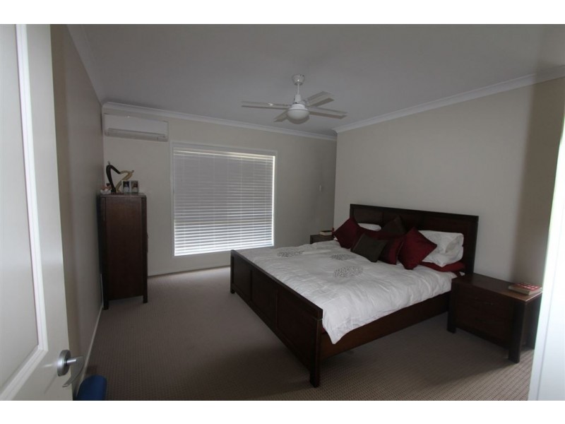 45 Doherty Place, Wakerley QLD 4154