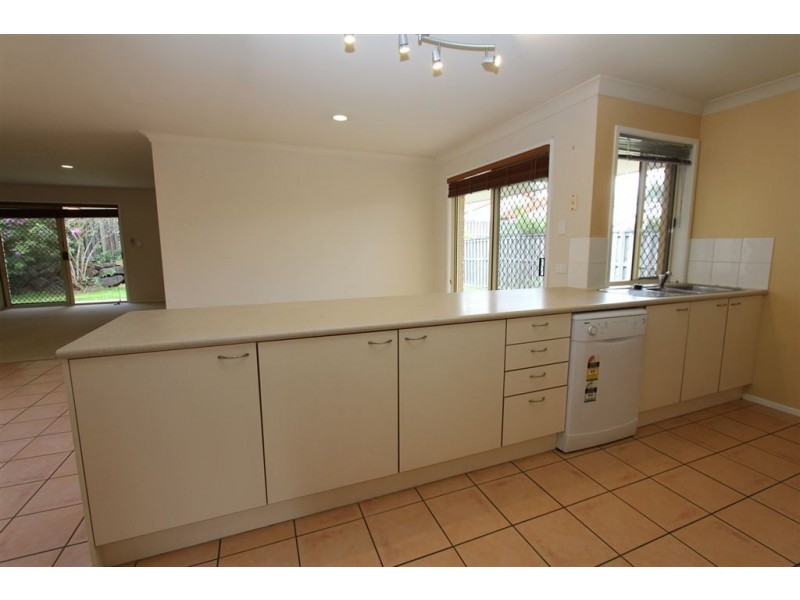 33 Campbell Street, Wakerley QLD 4154