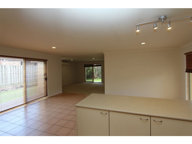 33 Campbell Street, Wakerley QLD 4154