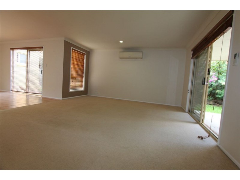 33 Campbell Street, Wakerley QLD 4154