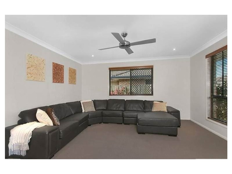 30 Butler Street, Wakerley QLD 4154