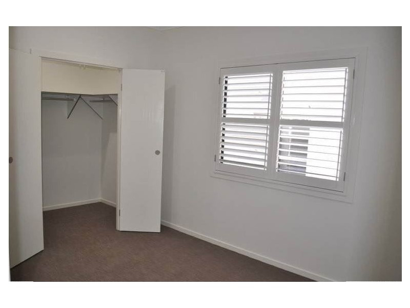 207 Carlton Terrace, Manly QLD 4179
